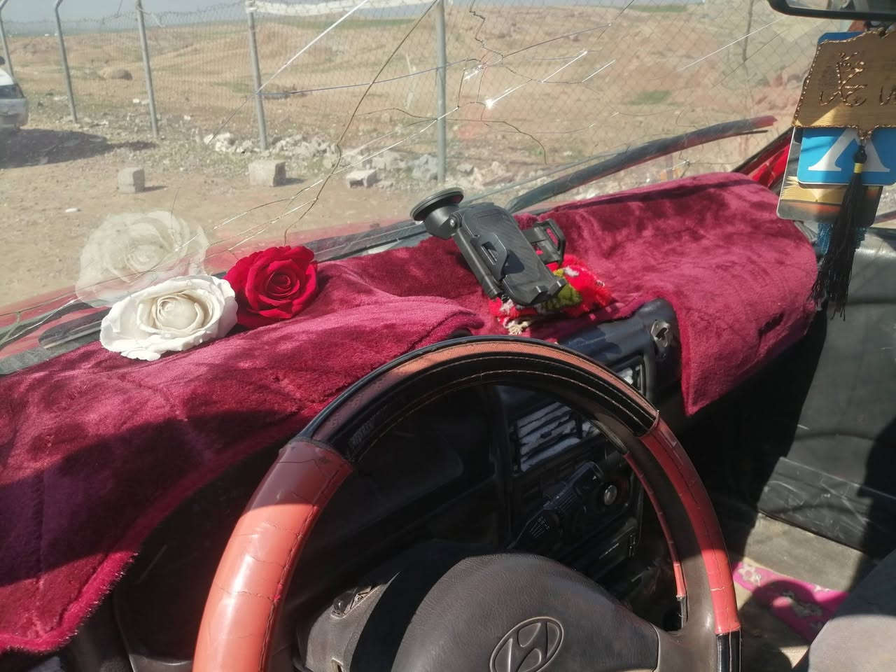 هونداي النترا موديل ١٩٩٢ محرك بدايه صرف كير شرط السعر ١١ وبيها مجال رقم ***********
