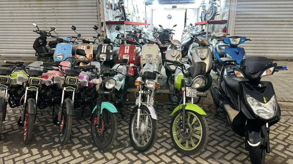 قطع فول نظافه لليدور جديد ومكفول 
العنوان بغداد شارع فلسطين شارع الظلال 
البيع بالنقد والتقسيط مصرف الرافدين 
يوجد توصيل داخل بغداد وجميع المحافظات ‭   
‭0778 114 7176‬
