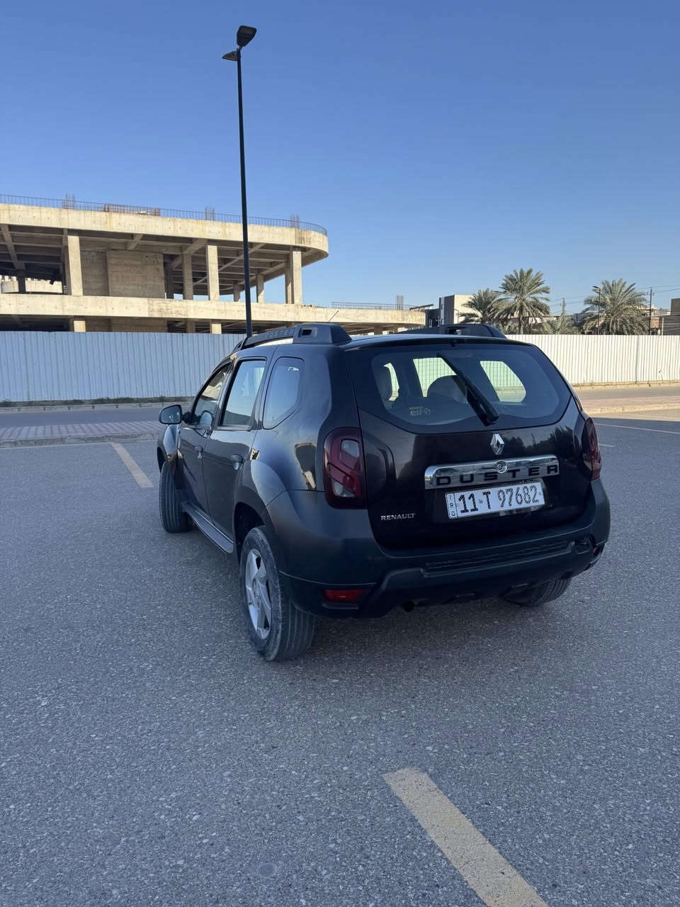 السلام عليكم
Renult duster 2018 رينو داستر
باسمي احولك مباشر 
رقم بغداد الجديد انكليزي 
محرك 2000 4سلندر مفتوح 
كير At  ميكانيكي  
ماشية 121,500كم
تبريد تدفئة ممتاز 
 سنوية جديدة 
مكاني بغداد الاسكان قرب مستشفى الطفل تجي تفحص تاخذ
السعر 85ورقة 
***********
