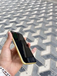 آيفون ١١ • ١٢٨ • بطارية ٧٣