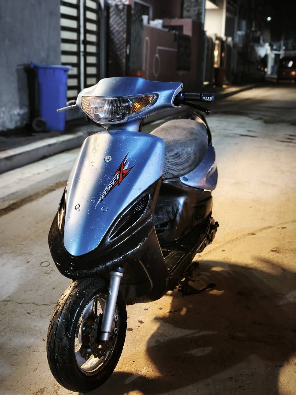 السلام عليكم ماكس قجمه للبيع
مكينة مفتوحة تجفيت جديد مكينة خرسة نكره هندر شلعة و معدل كلچ امامي رياضي ماركة AHM سبايدر رياضي يدات رياضي كفراتها جدد مازده جديدة وبكلايت جديد كهربائيات كلها شغالة السلف النقوصات فقط شخاطة وبنز كلچ خلفي  السعر ٣٧٥ وبيها مجال العنوان الشعب السريدات *********** متواجد واتساب وماسنجر
