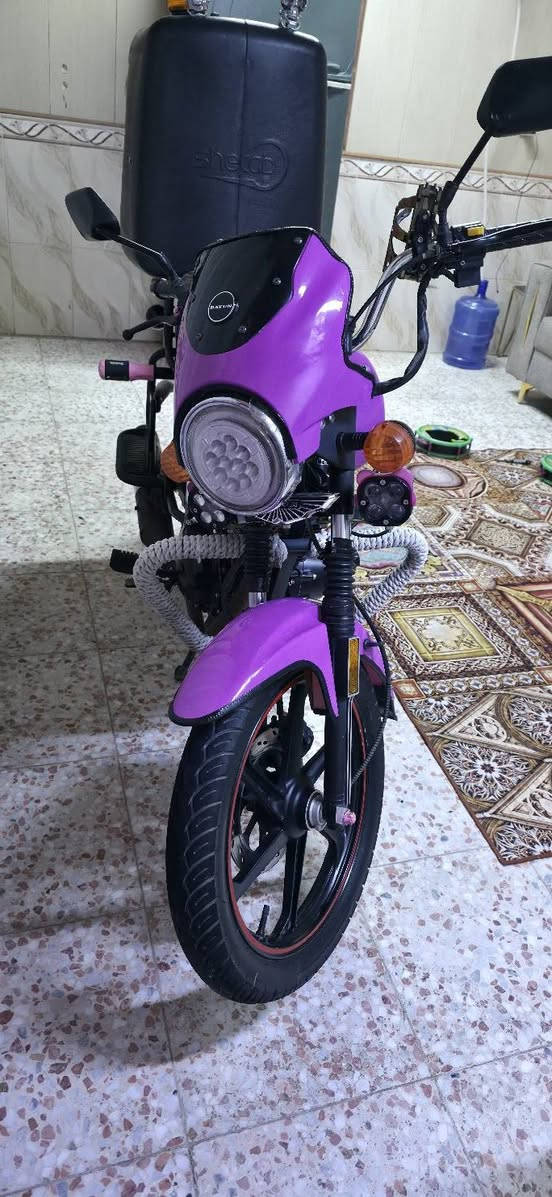 السلام عليكم دراجه للبيع مديل 2023 دايون مكينه 200cc سيسي مكفوله كفاله عامه برغي ما مفتوح من مكينه كهربائيات كليتهن شغالات نكره سلف تشتغل سلف او هندر استخدام شخصي مو اشتغل بيها اني منتسب حاط صندوك دلفري للمسواك كلشي موضح أمامك بلصوره اذا مو شراي لا تشلع كلبي بروح موتاك عنواني محافظة دوانيه حي الزيتون شراي خلي يراسلني او يتصل على الأرقام 
***********
***********
