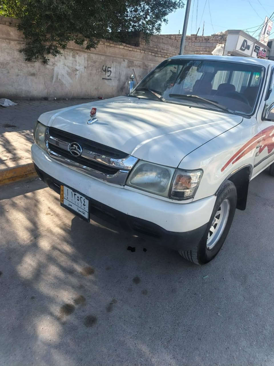 سلام عليكم دير موديل ٢٠٠٦ مكفواله من ضربه وتبديل مشروع وطني رقم قادسيه تحويل مباشر سنويه جديده كير ومحرك تخم تاير كهربائيات شغاله *********** مكان دوانيه عفج سعر تصل واستفسر
