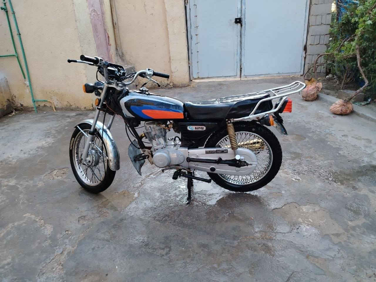 سلام عليكم دراجه ارشا للبيع مديل 15 اصولي تعمير جديد ***********
