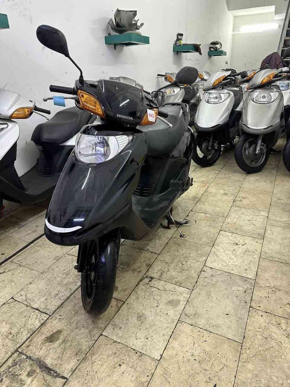 #السلام_عليكم_أخوتي_الغوالي 
#الوجبه_الجديدة
#مال_مزاد_شرط_رمبه 
# هوندا سبيسي ياباني أصلي 🇯🇵👍
 #شرط الضمان 💯💯
#بعده بحالة الوكاله فول نظافه مكفول 
#نظافه فول 💯💯👍 
#اللون أسوود 

البيع نقد والأقساط 👉
مصرف الرافدين فقط👉
مواظف ومنتسب ومتقاعد و الوريث 👉
استقطاع الاكتروني بدون مقدمه👉

#مكاني كوت المشروع شارع ميكانو 👉
***********☎️
***********☎️
أخوكم سيد محمد
