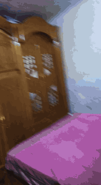 السلام عليكم ورحمه الله وبركاته غرفه للبيع نضيفه جدا سبب البيع عندي ترميم بالبيت الله يشهد والشراي اتصل وبيك خير وتدلل ***********
