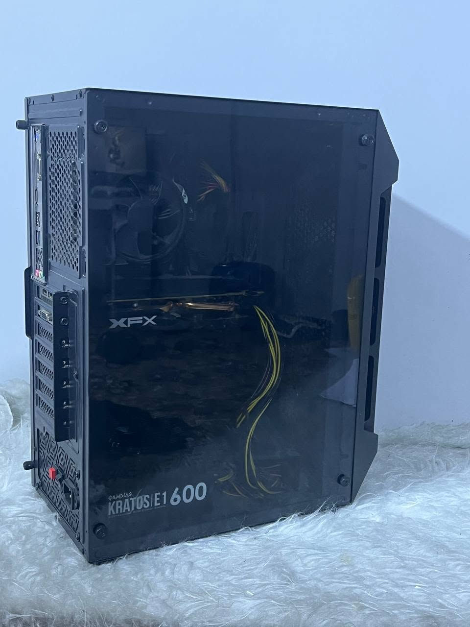 💻 مواصفات الجهاز:
🖥 نظام التشغيل: Windows 11 Pro 64-bit
🧠 المعالج: Intel Core i5-10400F @ 2.90GHz (الجيل العاشر)
🎮 كرت الشاشة: AMD Radeon RX 580 8GB (XFX 2048SP)
🧩 الرام: 16GB DDR4 Dual Channel 2x8
🛠 المذربورد: Gigabyte H410M H V2
💾 الخزن: SSD M.2 Lexar NM620 1TB
Power Supply Kratos 600 watt
السعر:500 ومكاني بغداد
***********
