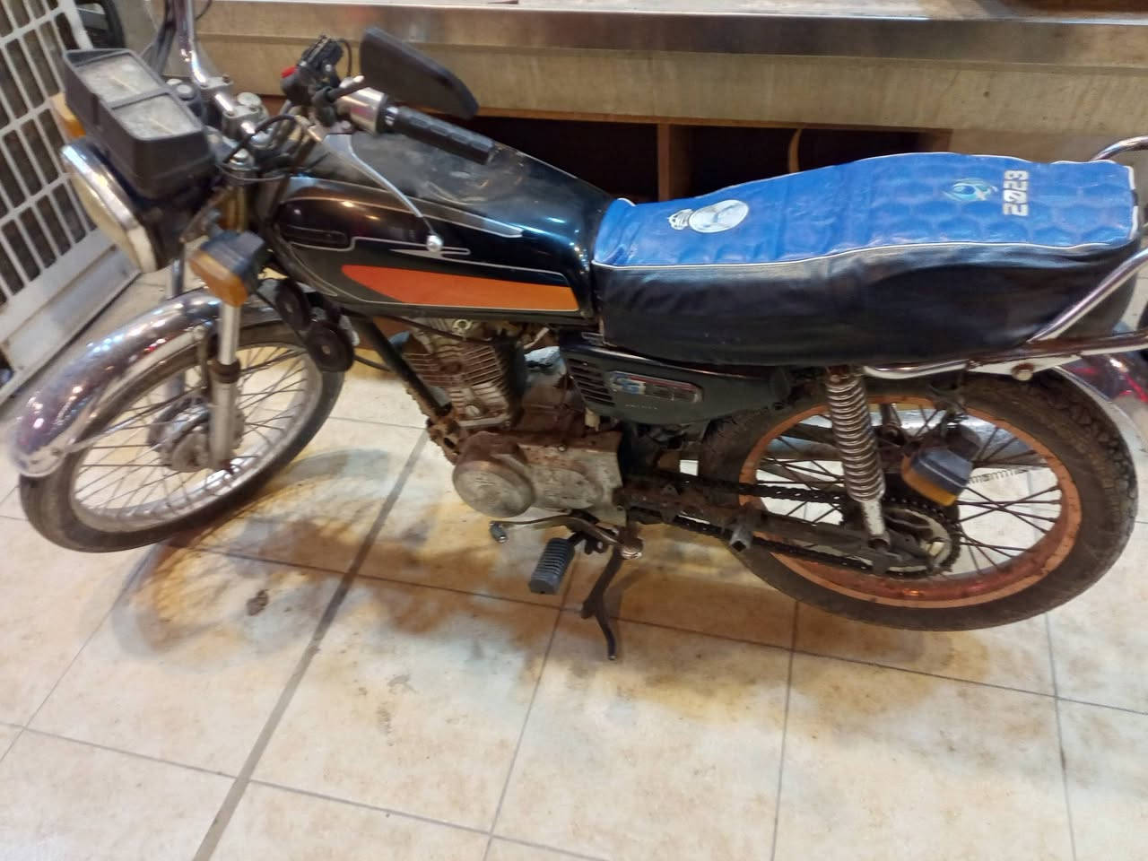 دراجه ٤ كير كلك نضيفه رايدها ٢٧٥ بيها مجال لشراي اكفلك ياها من السرقه وغير السرقه كربلاء الروضتين ***********
