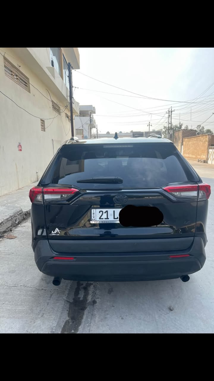 راف فور موديل 2021 اسود LE  رقم سليمانيه  باسمي تحويل مباشر بيه فقط ربع جاملغ صبغ سيارة جديدة جدا للاستفسار الاتصال على الرقم ***********
