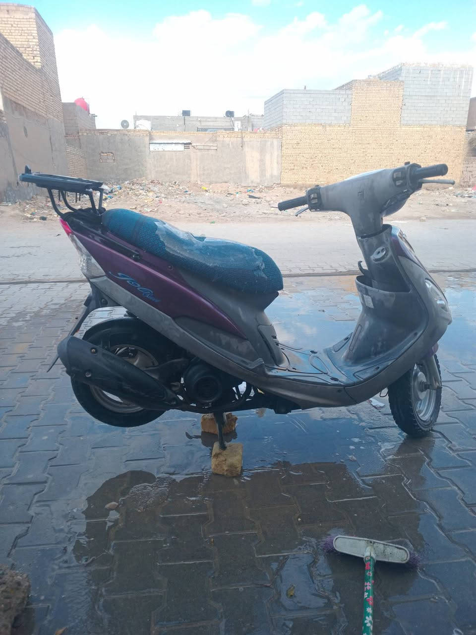 للبيع ماكس حاويه شرط الفحص خاص متواجد ورقم ***********
