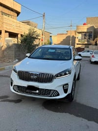 بيع مستعجل  سورنتو 20 مكفوله كفاله عامه  رقم بغداد بسمي  فول ماعدا الف...