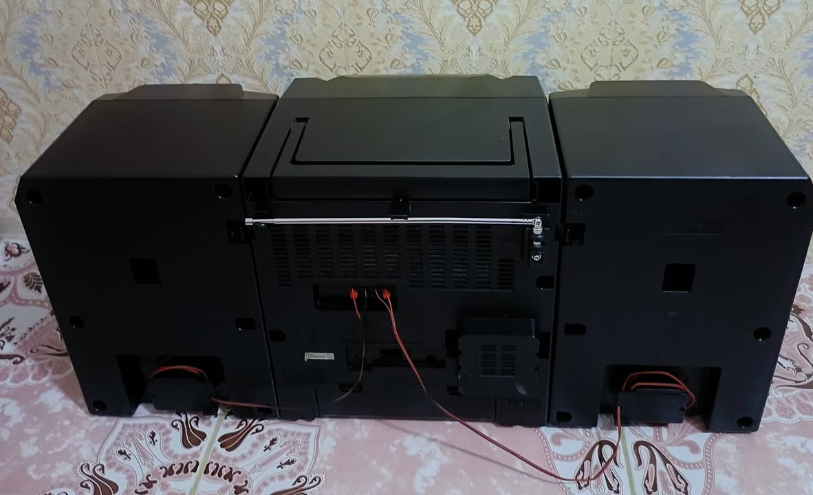 السلام عليكم
مسجل باناسونيك نضيف جدا شغال بالكامل

اواكس ودبل كاسيت وراديو 4 موجات سحب ممتاز

صنع في اندنوسيا / السعر 50 الف مع التوصيل


**إذا كنت صاحب هذا الإعلان وتريد حذفه لأي سبب، رجاءا أرسل رسالة إلى الدعم الفني**