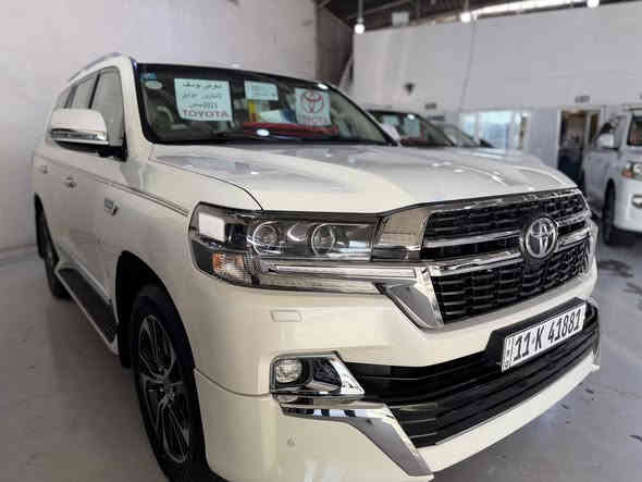 معرض يوسف لتجارة السيارات 
موديل/ ٢٠٢١

للمشتري حق الفحص بجهاز السونار قبل دفع ثمن السيارة  💵 

وكالة/ ساس 
فول مواصفات ١/١ فئة GXR

محرك /٦ سلندر ٤٠٠٠ الف 

ماشيه/ ٧٠km 
 
السيارة  جاهزه بدون اي نقص 

السعر/٥٩٠$
قابل للتفاوض 
ترهم مراوس او بيع نقد فقط 🚘 

معرض يوسف  لتجارة السيارات 
بغداد البياع مجمع المعارض شارع الوسط 
***********حيدر
