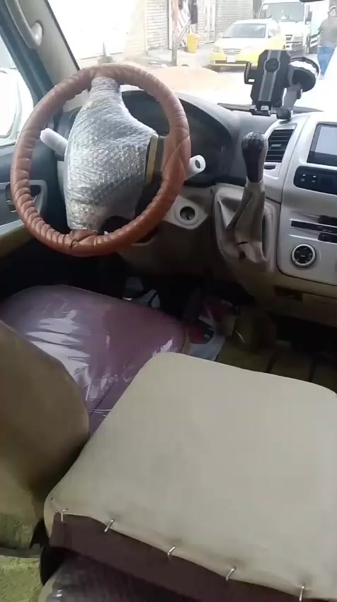 سلام عليكم أجوان البيع سياره حلوه كير مكينه مكفولات سعر 85 وبيه مجال ارقم *********** بيه واتساب
