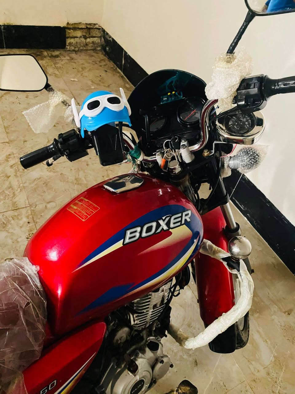 معرض عزام الخويلدي
مكاني ناصريه قلعه سكر
***********
بوكسر اللبيع موديل 2017 بيها خيط بخار قليل كلش 
سعرها ٧٥٠ قفل 🔒
وراق اصليه شرط ترقيم
دراجه كامله مكمله ما ذب عليها الف
