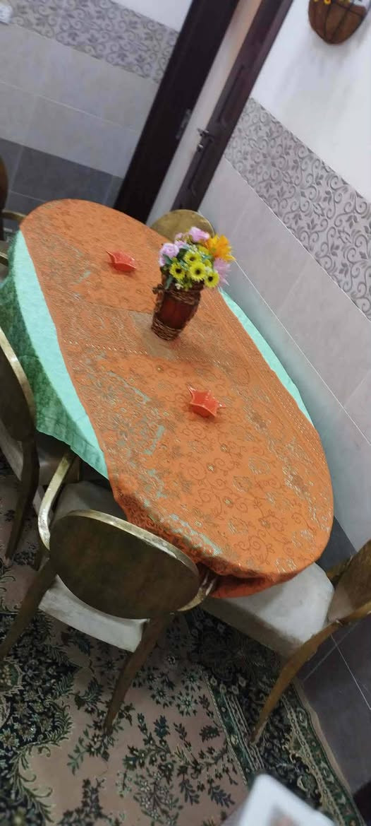 السلام عليكم ورحمه الله وبركاته
ميز و كراسي للبيع 
الميز ثقيل قوي و طوله متر وعشرين سانتي و عرضه متر و عشرة سانتي 
الكراسي 2يدات 3بدون يدات  
السعر 60الف
الموقع مزارع حي صدام المجمع الي قبل بانزيخانة المشرق قرب هيما ستي
للاستفسار تعال خاص


**إذا كنت صاحب هذا الإعلان وتريد حذفه لأي سبب، رجاءا أرسل رسالة إلى الدعم الفني**