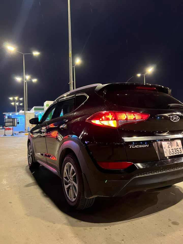 السلام عليكم للبيع توسان موديل 2018 وارد امريكي مكينة وكير خير من الله سيارة كلشي مناقصهة ،،سعر 165وبيهة مجال بسيط ،،،،العنوان واسط الكوت ،،،،،الاستفسار اتصل ***********/////مكلف بلنشر
