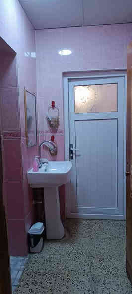 رقم الاعلان 2195
#دارللبيع 280م
#نوع العقار :طابوصرف
كركوك شورجة خلف تكية شيخ محمد
#مكونات (غرفتين نوم وهول ومطبخ وصحيات وكراج سيارة)
فول خدمات
فرع عريض
فرع تبليط
فول سيراميك
قريب من مدارس
#سعر 180 مليون وبي مجال
☎️*********** واتساب
☎️*********** فايبر
#مكتب_ازاد_للعقار
