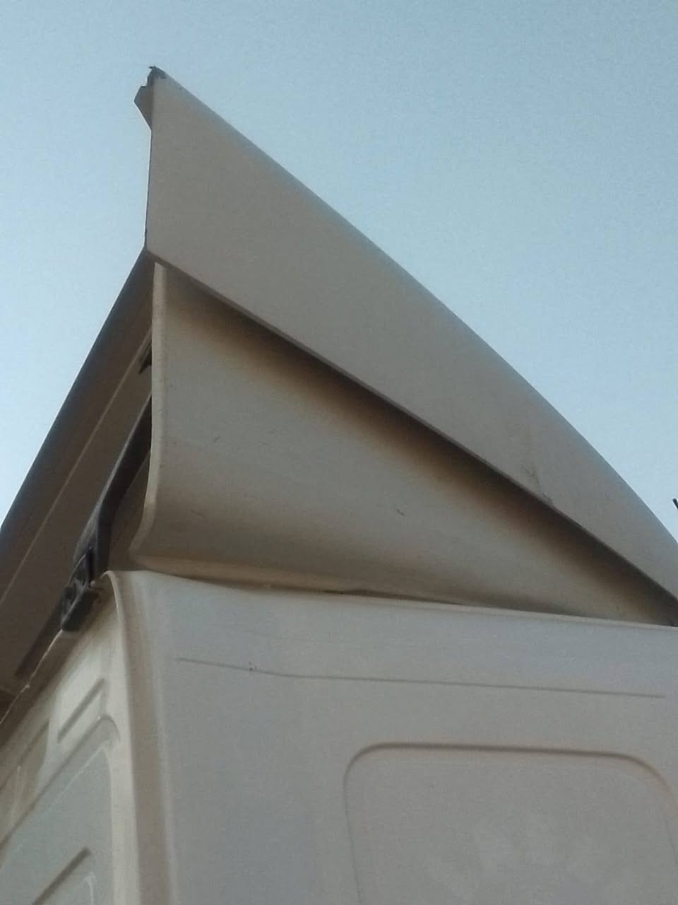 السلام عليكم كاسحه اكسور جديده سعره 4اوراق رقم هاتف ***********
