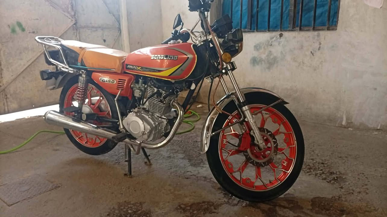 للبيع سيفان خمسه گير سلف+بصمه موديل 24شرط مامفتوح ومامضروب سبانه دشبول الكتروني دبلات وياله تايرات جدد كهربائيات كلها شغاله وشرط معدل وتحريكه السعر 650بي مجال حك جيتك ***********
