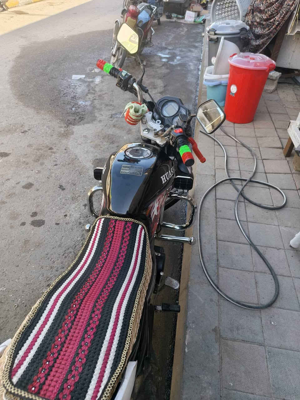 ‏دراجه هيومه
‏موديل 19 
‏دراجه نضيفه فقط جامه مال لايت مكسور 
‏كهربياة كله شغاله و نضيفه 
‏محرك 200 
‏عنوان الكرمة سعر 650 
‏
‏***********
