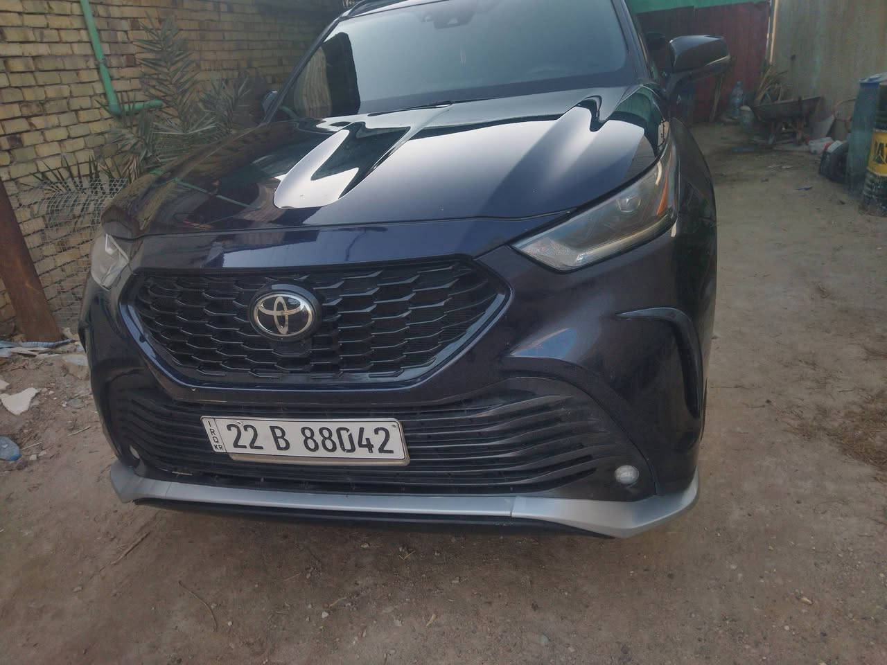 تويوتا هايلاندر VIP  XSE-AWD  موديل 2021  
محرك 6 سلندر بانزين 3500
كشنات تدفئة 
ستيرن تدفئة اوتو 
رادار تصادم ومسار 
تحديد سرعة مع الرادار قيادة 
نقاط عمياء بالمرايا 
فتحة سقف 
تحكم جهتين ستيرن 
صندوق كهرباء 
ليد اوتو  معروف ب xse 
التحكم بالأوضاع جنل ثلاثه طكات( طبيعي للطرق  ،رمال وحصى، ثلج )
انضمة قيادة ايكو ونورمال وسبورت
اوتو هولد 
سايد بريك بصمة 
تخم تاير بلادي جديد 
شحن وايرلس 
دبل كزوز رياضي يجي ب xse

حادثه جاملغ ودعاميه وصار بيه حادث بل عراق نص الجاملغ الخلفي وتبدل الباب وصبغ نص الباب مال مال صدر 

مكان السياره البصره 

الاستفسار *********** 
سعره 300
