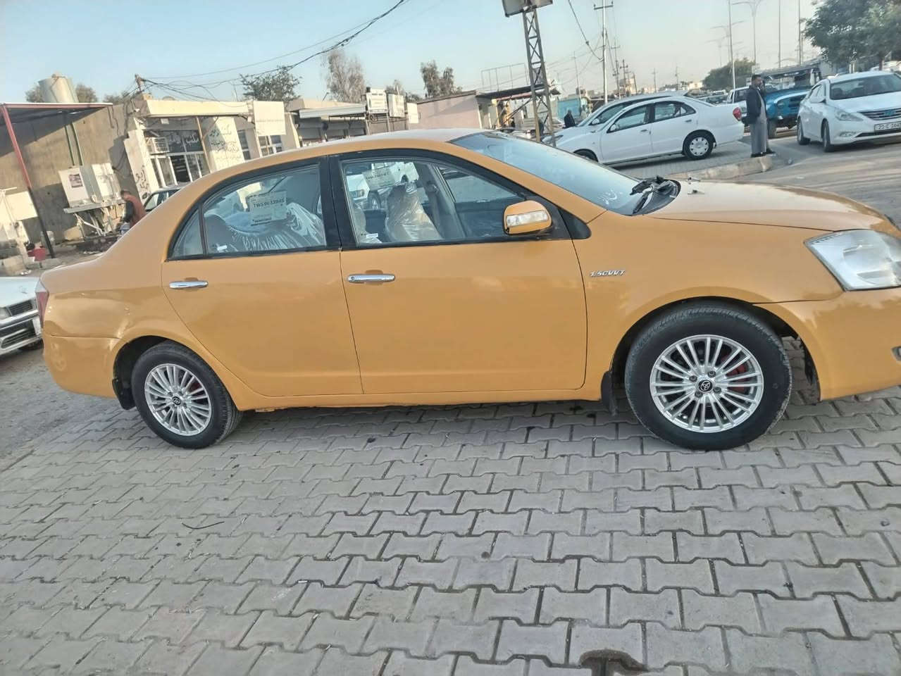 سلام عليكم
جيلي 2010
محرك يارس 
كير عادي
تخم تاير ويل كب
صدر جديد
مكفولة من الضربه و المعجون و الخياس
السعر 38
***********
ناحيه السعديه
