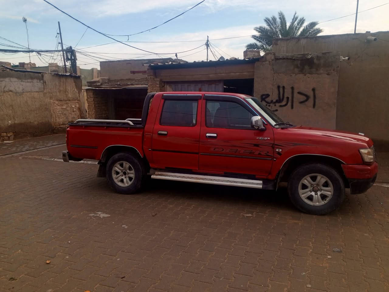 سلام عليكم للبيع دير 2012 رقم قادسيه سنويا جديده مداور ثاني يوم محرك كير شرط حداديه جديده كلش كهربائيات شغاله تخم تاير جديد مكفولة من الضربه والتبديل 
سياره جاهزه مال جناي  
مكان السياره النجف الأشرف 
***********
السعر 48 
ترهم مراوس حسب القناعه
