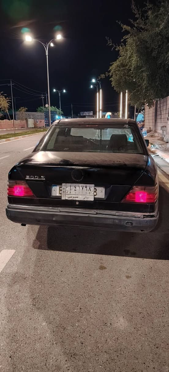 السلام عليكم مرسيدس موديل ١٩٩١ بيبي كير ومحرك حاويه رقم ديالى شرط التحويل سنويه لغايه ٢٠٢٨ السعر ٤٤ وبيهه مجال العنوان ديالى جلولاء رقم الموبايل *********** ملاحضه مكلف بالنشر اتصل على الرقم خناقين, ديالى
