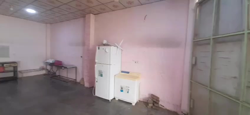 محل للايجار مساحة ٦٠ متر في واحد حزيران قرب مدرسة الغد المشرق مقابل التانكي للاستفسار الاتصال على الرقم ***********
