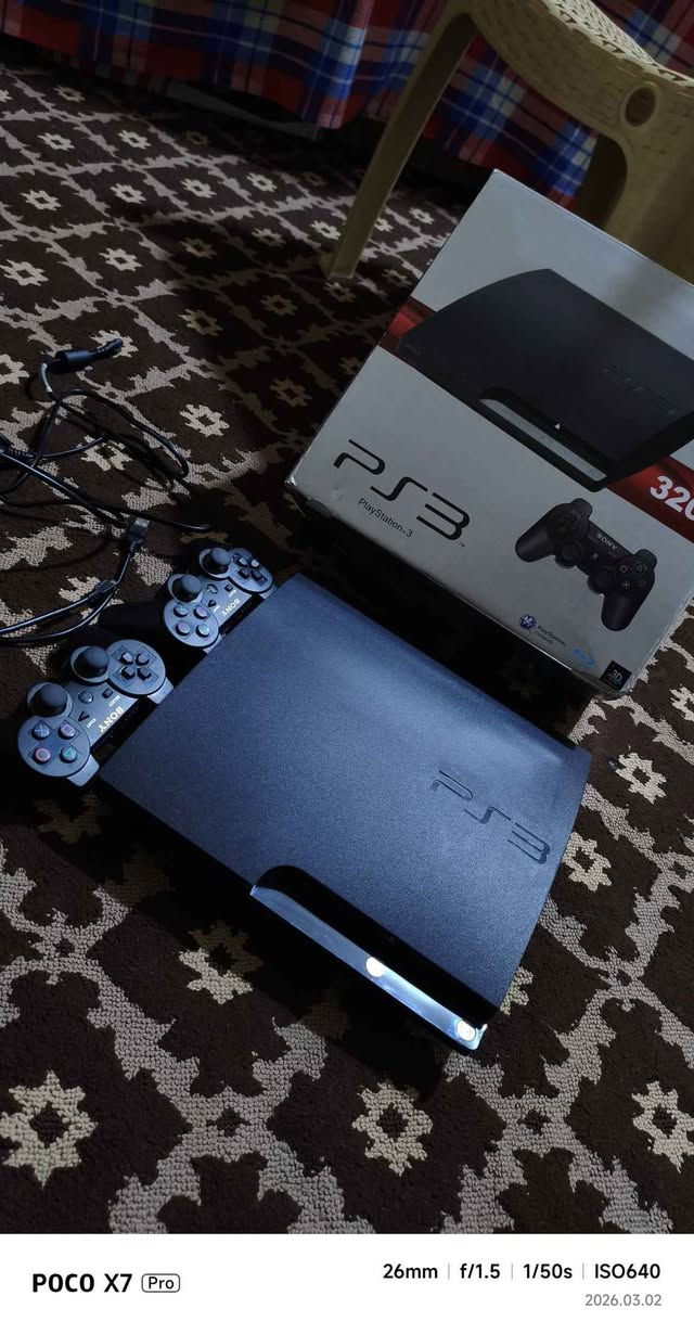 سلام عليكم بلي 3 سلم مهكر البيع 
هارد 350 بي 28لعبه و جوستك ثنين 
جهاز حيل نضيف سعر 130
مكاني رمادي تواصل *********** الرمادي, الأنبار
