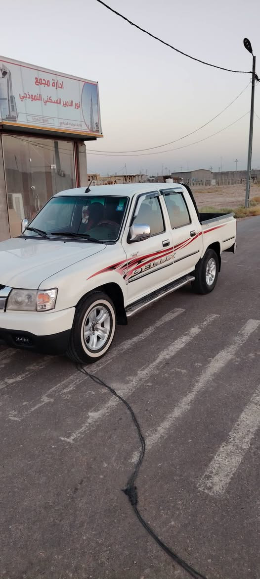 سلام عليكم دير للبيع موديل ٢٠١٠رقم قادسيه مشروع وطني تحويل مباشر مكفوله كفاله عامه من ضربه وتبديل تبريد ثلج سنتر لوك تخم تاير جدد سياره بلاد عله وضع شركه ماشيه ١٢٠ الف حقيقي  مكانه ديوانيه البدير رقم *********** سعر ٥٧ وبيه مجال
