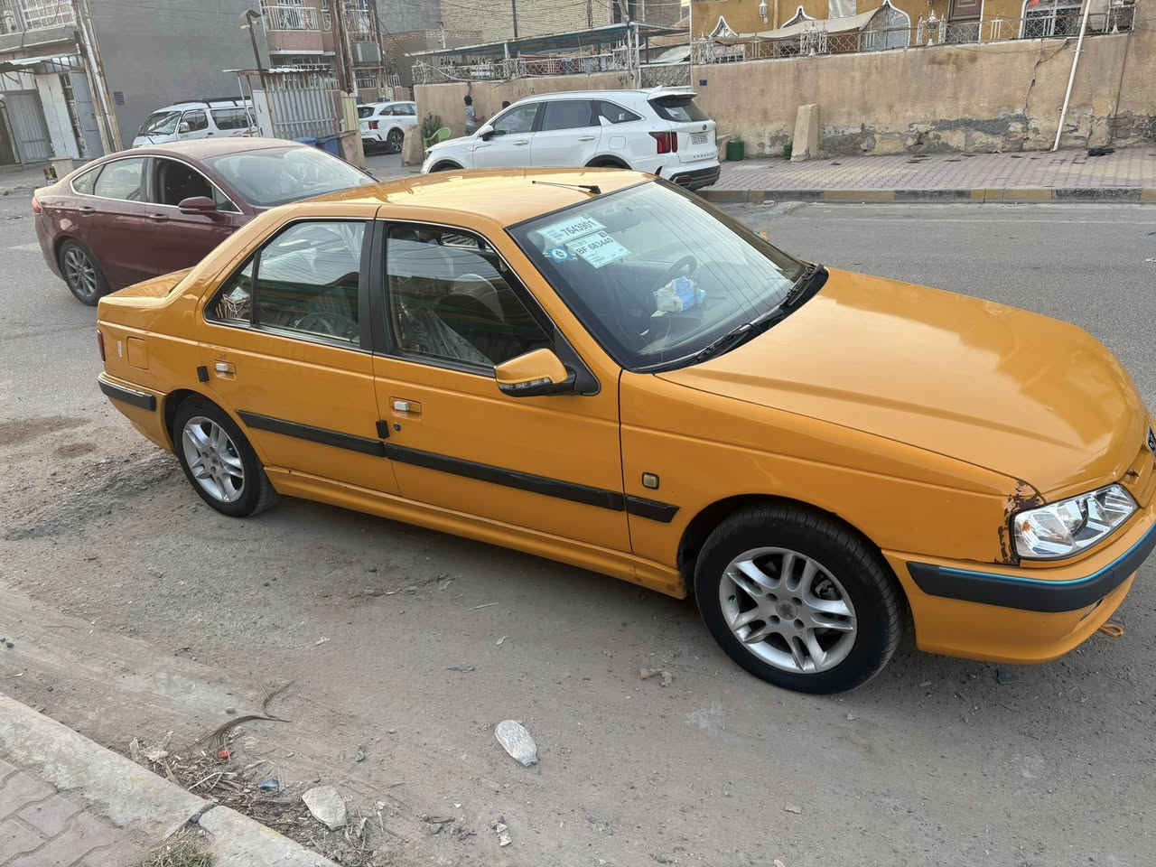 سلام عليكم بيجو بارص سيارة جديدة ومرتبة بيها خشم البنيد وجاملغ مبدل سيارة بيها منضومة غاز بس يرادلها فلاتر كاملة مكملة مكاني حسينية الراشدية ***********@
