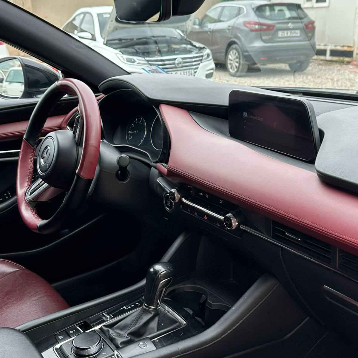مازدا 3 hachback مۆدیل 2022 مواسەفات PREMIUM PLUS
مەکینەی 2.5 turbo. Awd
تەنیا 39000 mil ڕۆشتوە 
فول موسەفات 
داتا شۆ 
٥کامێرا 
ئۆتۆ هۆڵد 
برێک بەسمە 
سڵایت 
کوشن جلدو هیتەر و خەزن 
گێڕ لەسوکان 
سوکان هیتەر 
 ڕاداروخەتی جادەو ئۆتۆ ستۆپ
گێچ ئەلکترۆنی 

سعر: لە کۆمێنت داوای بکە ڕاستەوخۆ بۆت دێت 📩 

گێڕو مەکینەوتەقەو ڕەقەی بەشەرت 
پێش دوا کەپس 
ئێرباگ تەنها شان تەقیوە 
هیچ ناوی نەگرتوە 
سۆنەریم داناوە 
تایەو ڕۆنو بانسو پاتریم تازە گۆڕیوە

ژمارەی خاوەن سەیارە 
***********

