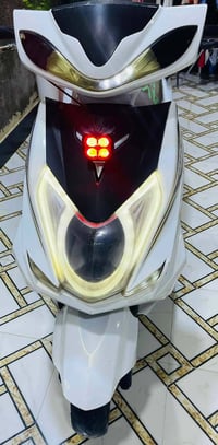 مكان نصر • دراجات شغالة • سكنس وجي فور