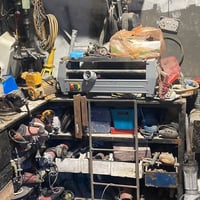 مواد انشائية • عدد يدوية • البصرة القديمة