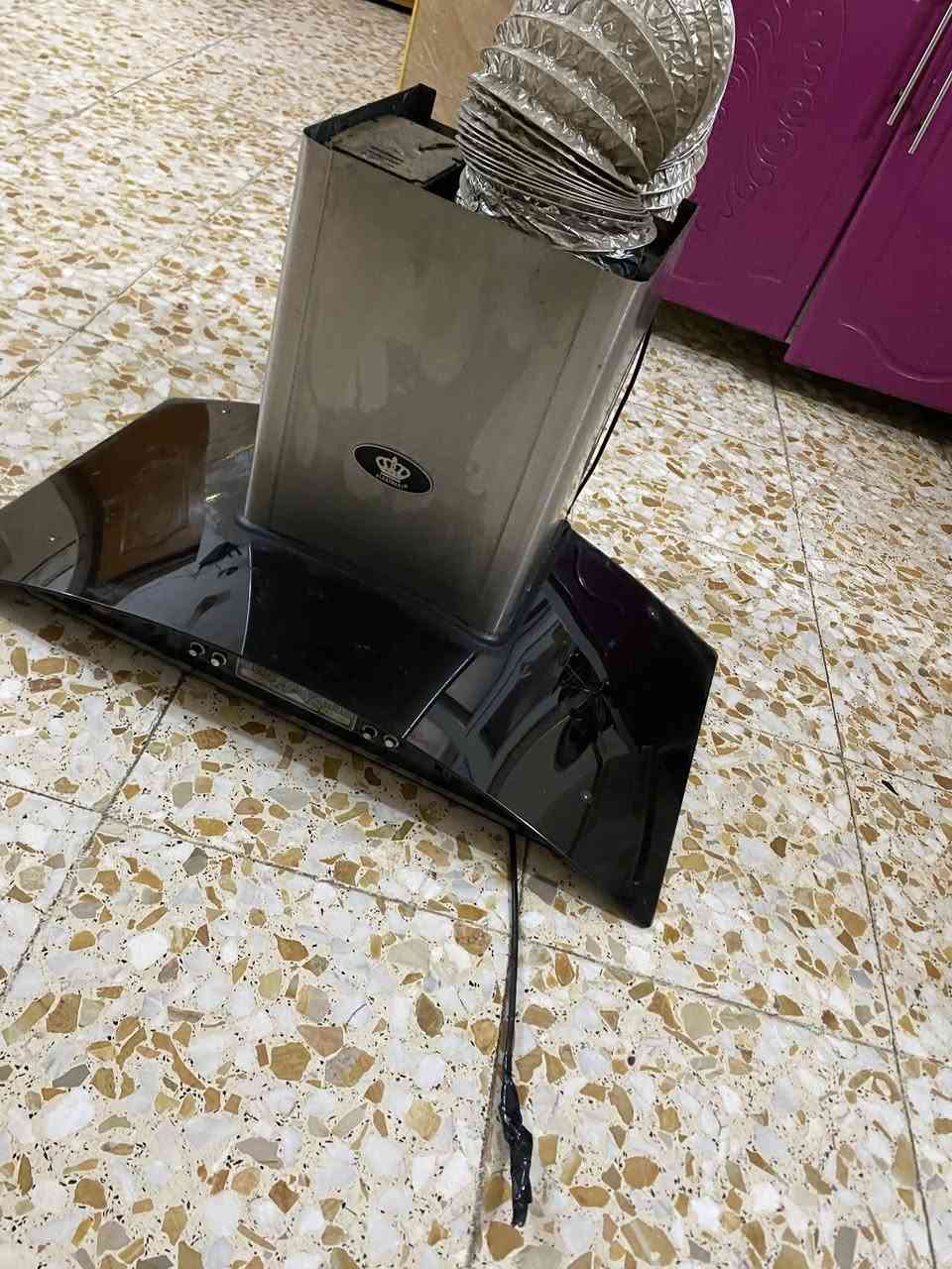 للبيع  مبرده ام الخرطوم  حجم كبير استعمال قليل 
جاهزه بدون نقص سعرها ٢٤٠. الف

ساحبه طباخ شبه الجديده مع الخرطوم 
سرعتين قويه  وشغاله سعرها  ٦٠  الف 

مكاني بغداد الوزيريه. هذه رقمي ***********
وبل خدمه
