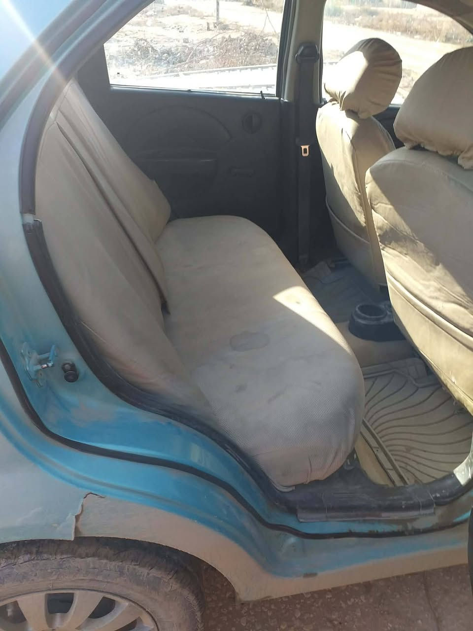 السلام عليكم افيو 2006للبيع بغداد ب اسمي لل 30سنويه وب اسمي تخم تاير حداديه تبريد جاهزة  مكينه مفتوح 1600  باتري جديد منظومه بانزين جديده كهربائيات كامله كبل للشارع عنواني حله ***********
