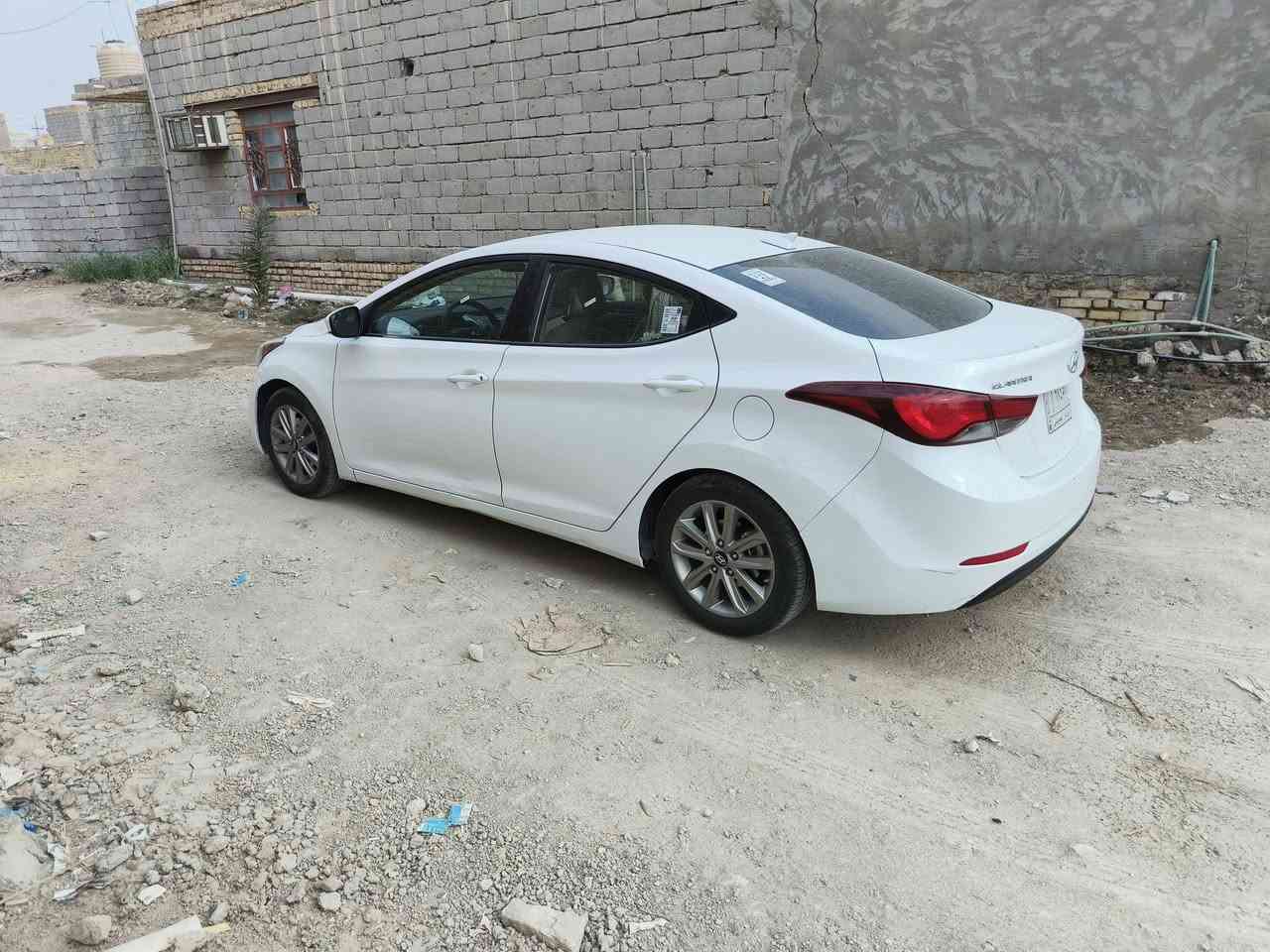 انتره موديل 2016 رقم ذي قار حره مشروع وطني سنويه الغايه2027 تحويل مباشر
وارد امريكي ضررها بنيد جاملغ صبغ 
بدون تبديل 
مواصفات سياره نص فول 
تحكمات ستيرن كامله
ارضيه جلد 
محرك 2000 دوش 
بلاجكتور 
ويل كروم 

سياره جاهزه
كير محرك شرط مامفتوح تخم تاير هزه جديده… لاتصال 
***********
