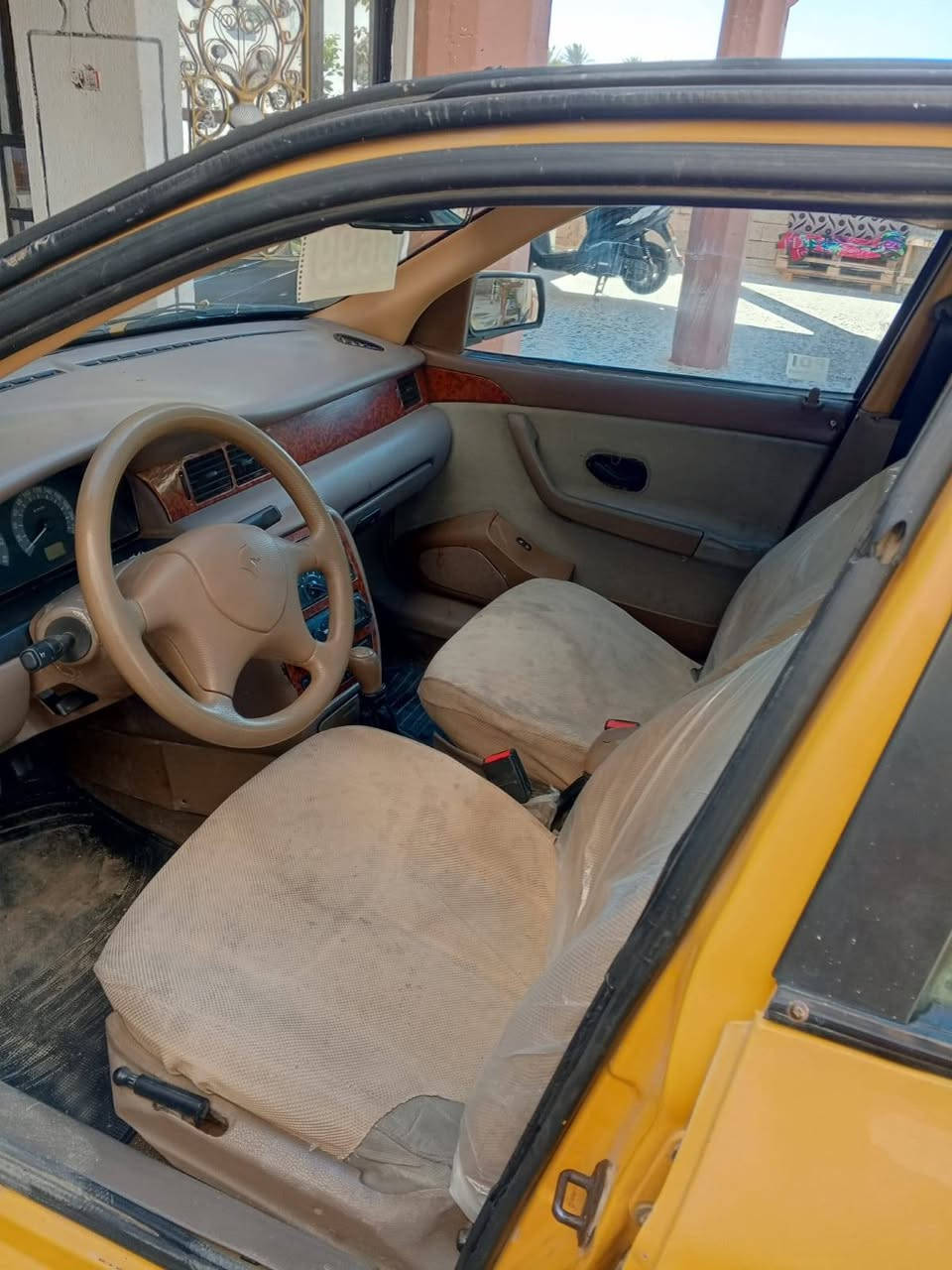 السلام عليكم 
سمند 2012 ناطقه بيه باب السايق بي بارد و بيه تكحيل كير و مكينه خير من الله 34 بيها مجال 
***********
***********
