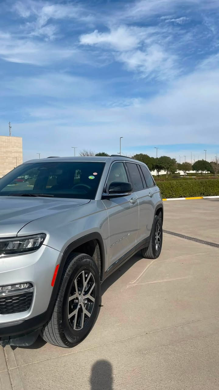 🚗 للبيع:انظف جيب بلعراق كله 2024 Limited
📍 مكان السيارة: اربيل 

📞 للتواصل:***********

💰السعر مرقم كمل 326 ورقة – قابل للتفاوض

📊 المسافة المقطوعة:719  ميل  بعدها صفر 

🛠️ المحرك: 6 سلندر – 3600cc

⚠️ أضرار السيارة:

• وارد أمريكي

 – البنيد مبدل فقط 

الايربك كله بلادي رجع شرط 

• باقي اجزاء السيارة مكفولة 

• الشواصي واللغود سليمة

• صور الحادث مرفقة مع الصور

📌 تفاصيل إضافية:

• رقم السيارة: رقم اربيل

• بااسمك وكالة عامة باسم المالك

• لون السيارة: ‏رصاصي سلفر

💰 السعر:مرقم كمل 326 ورقة – قابل للتفاوض

💰 السعر:  مرقم كمل 326ورقة – قابل للتفاوض

💰 السعر:مرقم كمل326 ورقة – قابل للتفاوض

📞 للتواصل:***********
