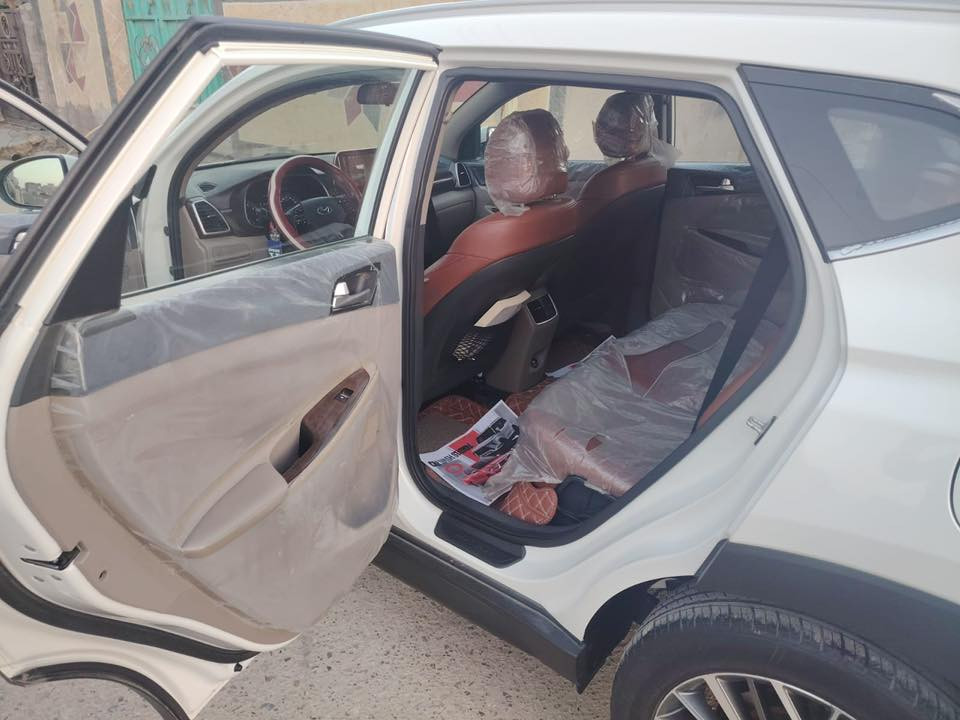 توسان 2019
شركة الكاصد
رقم بغداد بأسمي رقم جديد 
سياره فول مواصفات من عده الفتحه معروفه مواصفات توسان
سياره جديده على وضع شركه
مكفوله كفاله عامه من الصبغ والضربه وكلشي
ماشيه 88 الف حقيقي
مكان سياره بغداد 
الاستفسار اكثر

‭0771 289 9849‬
السعر 208 وبيه مجال@
