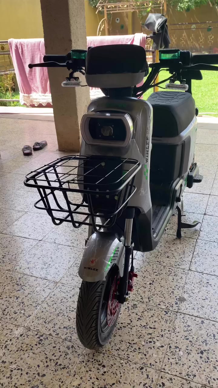 سلام عليكم موطور شحن R9 برو ماكس دبل بطاريات شرط فول بعدو جديد السعر 600بي مجال لل طيبين الرقم ***********
