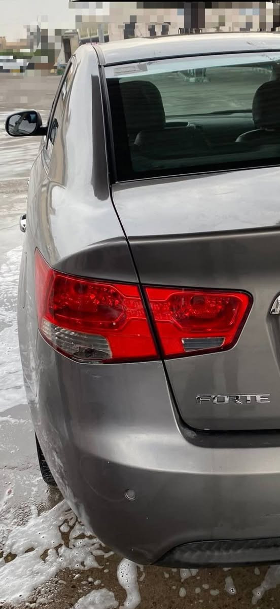 سيراتو 2013 دخول جديد گصه جنطه فقط  متوئم طبق الئصل محرك دوش كارتون تخم تاير حداده تبريد ثلج 🥶كهربائيات كلها شغاله جاهزه من جميع نواحي حته بانزين مفول سعر 44 مكان شطره اتصال ***********
