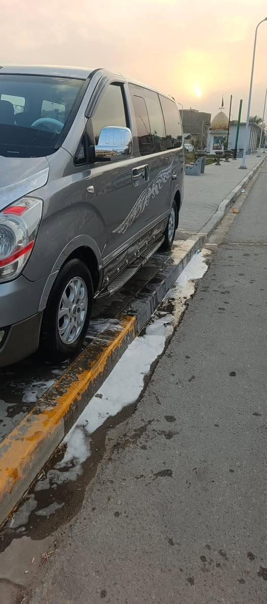 السلام عليكم ستاركس للبيع موديل 15 بيه قطعتين كوريه والجنطه جوردت وبدناها الباقي مكفول مكينه مجول  الرقم بصره مكانها البصره الزبير ***********
