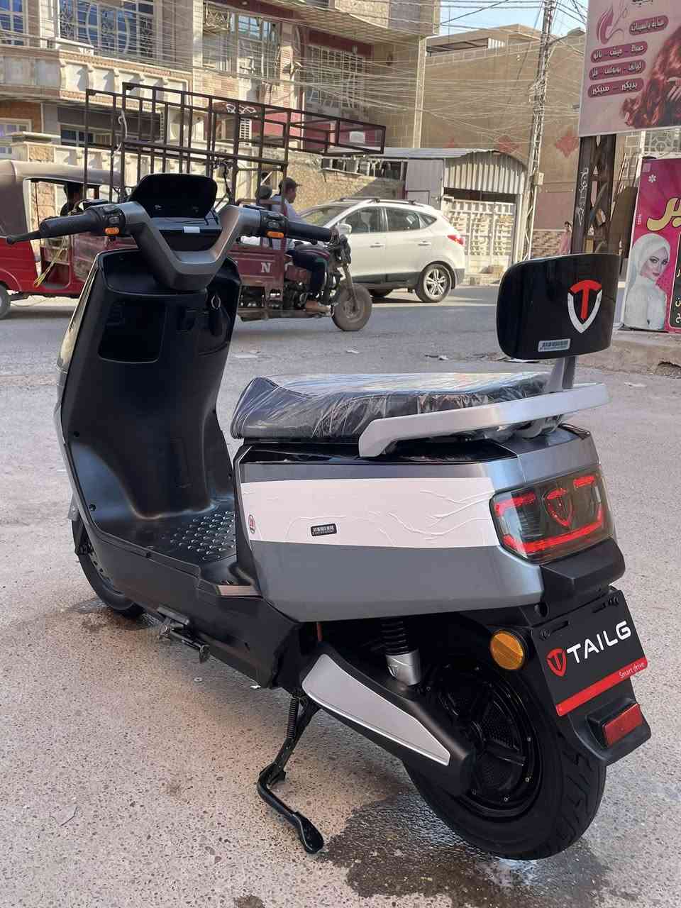 السلام عليكم دراجة ريان TAILG
2025 
6بطاريات جدد 
بصمه تشغيل عن بعد 
انذار سرقه 
لايت عالي ناصي 
سويجات 2 + بصمات 2 
منفذ يوسبي 
السعر 490 وبيها مجال 
العنوان بغداد بلديات 
الرقم ***********
