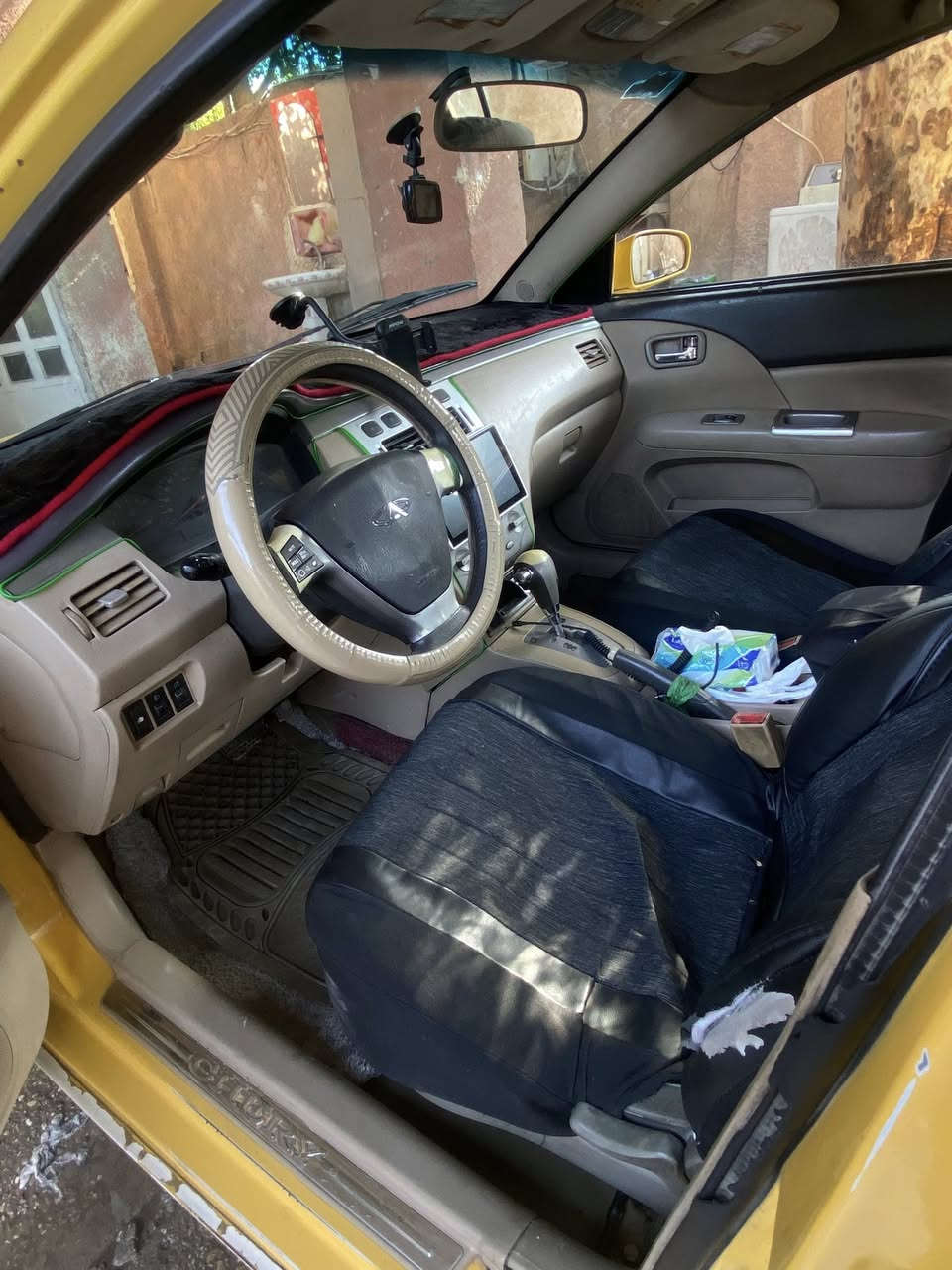 لسلام عليكم 
شيري A5  موديل 2011 محور كورلة 1800 
كير اوتماتيك بعدة بضمان ترايك وين متريد 
سيارة ب اسمي سنوية لغاية 2028 رقم بغداد  دولي 
مصفرة هيئة لسنة ليكدام وما عليهة اي غرامات 
تدفئة تبريد 
دوشمة جديدة بمساند طبية 
ارضية جلد 
تخم تاير خط الابيض 
صدر جديد امامي الخلفي نص عمر 
كهربائيات كلهة شغالة على حسب الاصول كأنو سيارة ممحورة
مابيهة اي واير جطل كلة نضامي على العقل 
كلشي نضامي بيهة وتحويرهة مضبوط
شاشة اندرويد مفتوحة كل الثيمات 
كل الحساسات تشتغل ماكو اي نقص 
العنوان بغداد علي الصالح مقابل مرور الطوبجي
رقم واتس اب فقط *********** 
رقم اتصال سيمكارت فقط بدون واتس اب ***********
السعر 40
