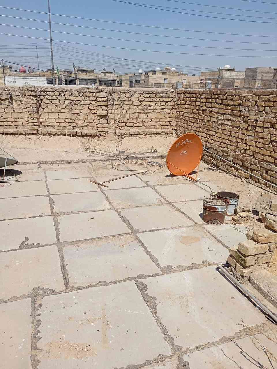 السلام عليكم مشتمل للايجار 275 ألف وبي مجال غرفة نوم استقبال وملحقات عالشارع العام الحسينية قرب مستشفى التركي واتساب ***********@@

