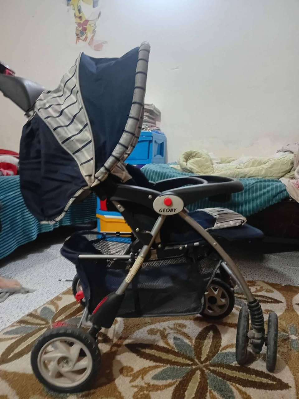 سلام عليكم عربانة مال اطفال مستعملة قليل السعر 75 وبيهة  مجال ***********
