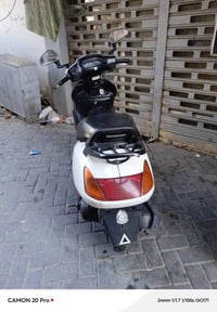 دراجه سبيسي ياباني بلاديه لا مفتوحه ولا شي كلشي شغال بيها نقصها بجم بس...